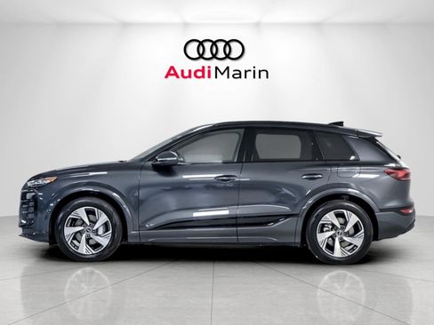 New 2025 Audi Q6 e-tron Prestige image 2