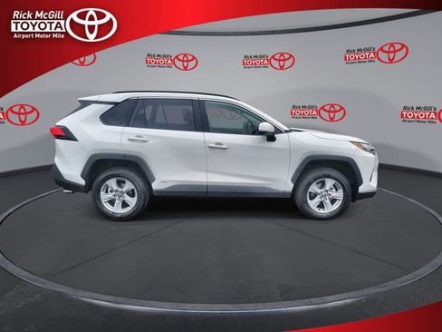 Used 2025 Toyota RAV4 XLE image 9