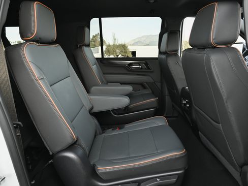 New 2026 GMC Yukon XL AT4 w/ Premium Trailering Package image 45
