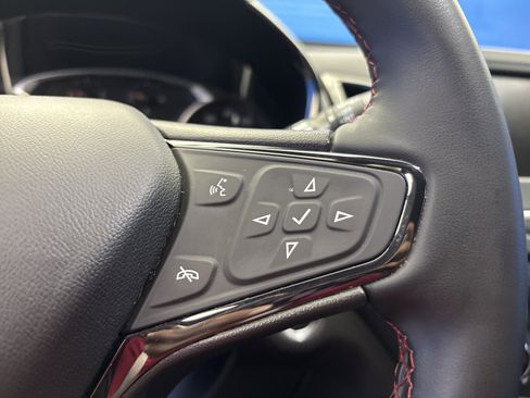 Used 2023 Chevrolet Equinox RS w/ LPO, Floor Liner Package image 16