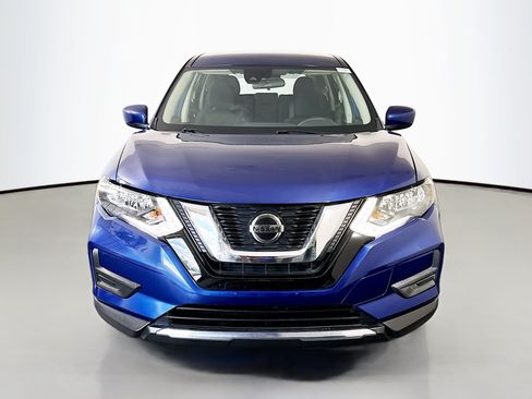 Used 2020 Nissan Rogue S FWD image 2