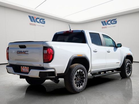 New 2026 GMC Canyon AT4 w/ Technology Plus Package AWD/4WD image 4