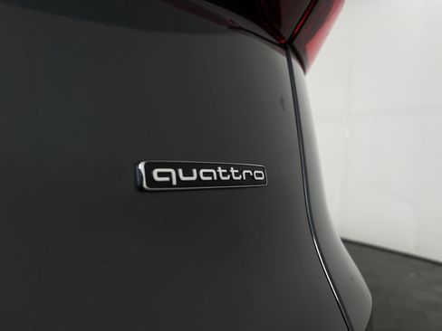 Certified 2025 Audi Q5 Premium Plus w/ Premium Plus image 9