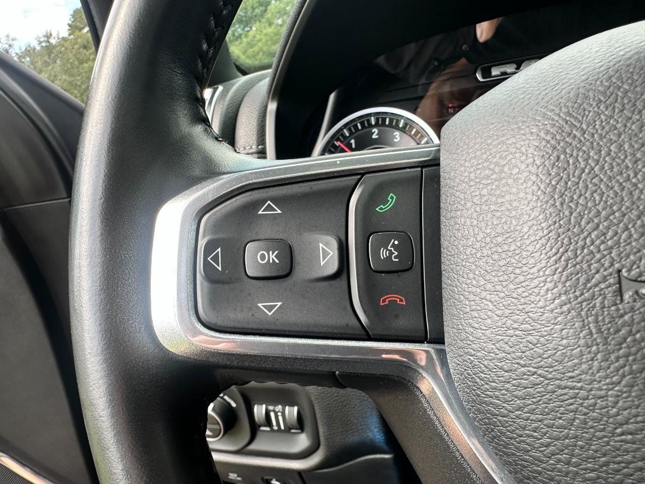 Used 2023 RAM 1500 Laramie AWD/4WD image 36