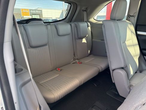 Used 2018 Toyota Highlander Plus image 36