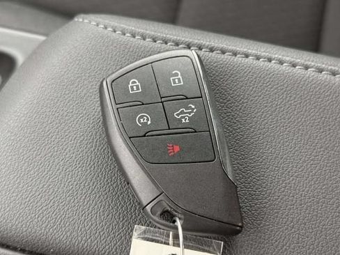 Used 2026 GMC Sierra 1500 Elevation AWD/4WD image 31