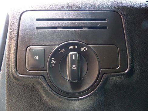 Used 2022 Mercedes-Benz Metris image 23