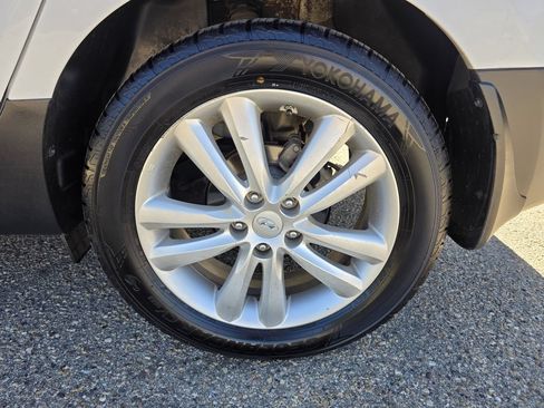 Used 2013 Hyundai Tucson Limited w/ Premium Pkg FWD image 36