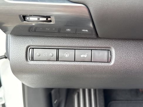 New 2026 Nissan Pathfinder SL FWD image 13