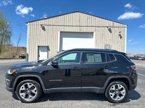 Certified 2018 Jeep Compass Limited w/ Navigation Group AWD/4WD image 11