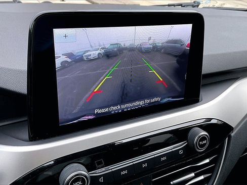 Used 2020 Ford Escape SE image 30