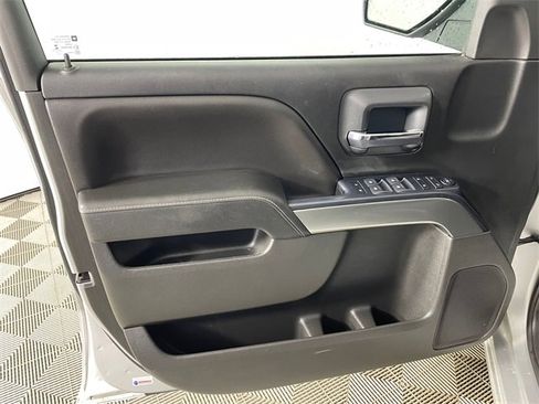 Used 2018 Chevrolet Silverado 1500 LT w/ LT Eassist Package image 14