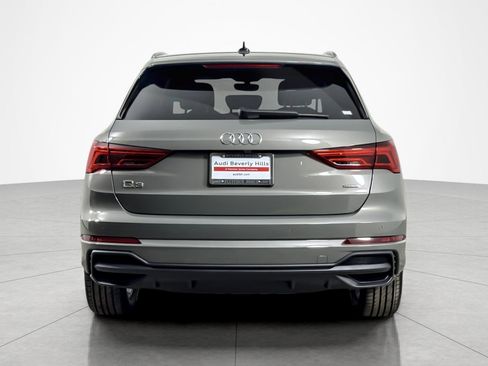 Used 2023 Audi Q3 2.0T Premium w/ Convenience Package image 4