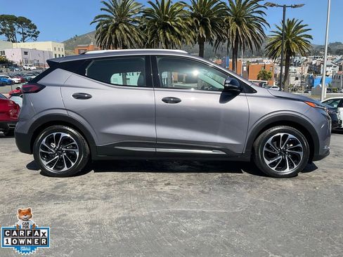 Used 2023 Chevrolet Bolt EUV Premier FWD image 2