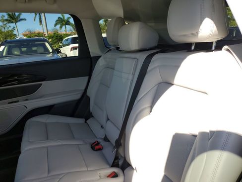 New 2026 Lincoln Nautilus Premier AWD/4WD image 11
