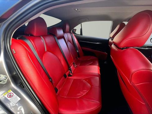 Used 2019 Toyota Camry XSE image 27