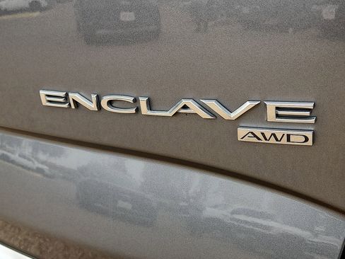 Used 2019 Buick Enclave Essence image 8