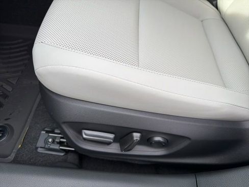 New 2026 Toyota Prius XLE image 11