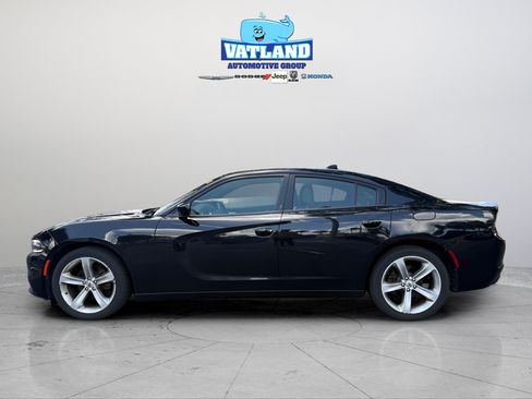 Used 2018 Dodge Charger SXT Plus w/ Quick Order Package 29J RWD image 2