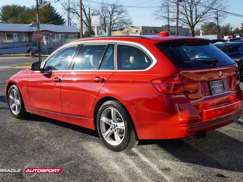 Used 2017 BMW 330i xDrive 330i xDrive Sport Wagon 4D image 5