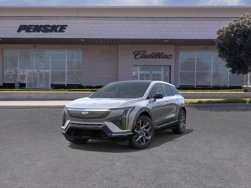 Used 2026 Cadillac Optiq Luxury 1 RWD image 32