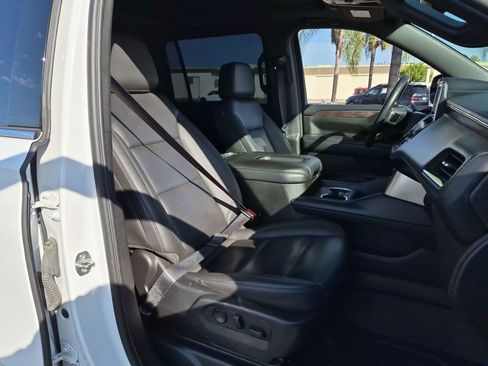 Used 2023 Chevrolet Suburban LT AWD/4WD image 31