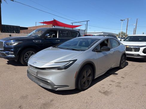 Used 2024 Toyota Prius LE image 6