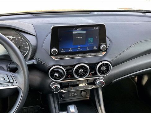 Used 2024 Nissan Sentra SV image 6