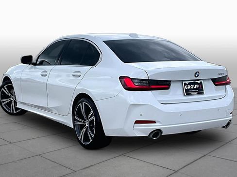 Used 2024 BMW 330i Sedan w/ Convenience Package RWD image 11