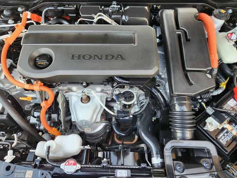 Used 2025 Honda Civic Sport image 30