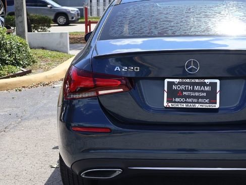 Used 2022 Mercedes-Benz A 220 4MATIC w/ Premium Package image 14