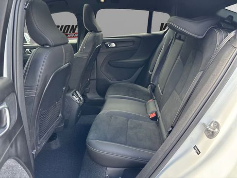 Used 2023 Volvo C40 P8 Recharge Ultimate image 10