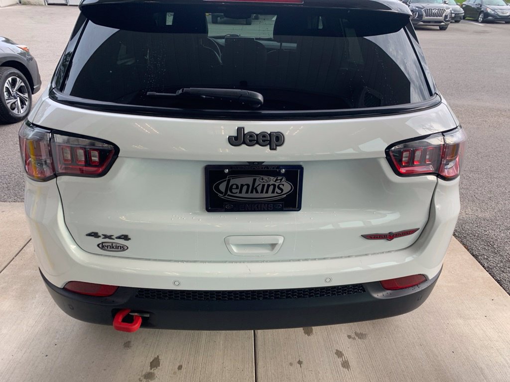 Used 2025 Jeep Compass Trailhawk AWD/4WD image 15