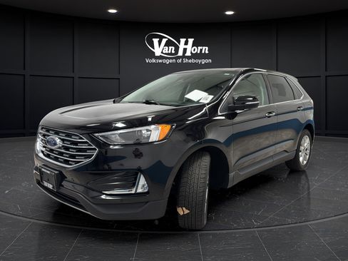 Used 2024 Ford Edge Titanium AWD/4WD image 3