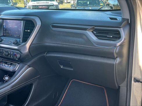 Used 2022 GMC Acadia AT4 w/ Technology Package image 19