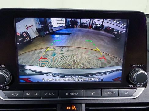 Certified 2025 Nissan Altima 2.5 S FWD image 17