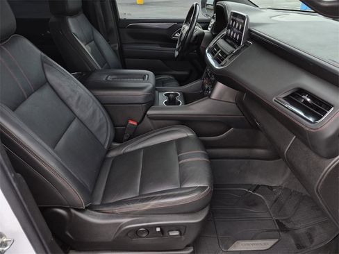 Used 2021 Chevrolet Tahoe RST w/ Luxury Package image 14