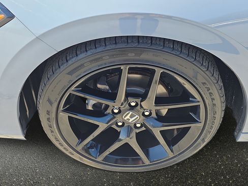 Used 2022 Honda Civic Sport image 32
