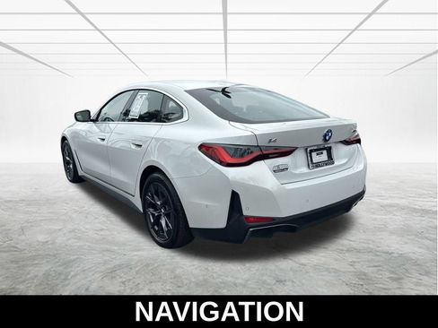Used 2025 BMW i4 eDrive40 RWD image 7