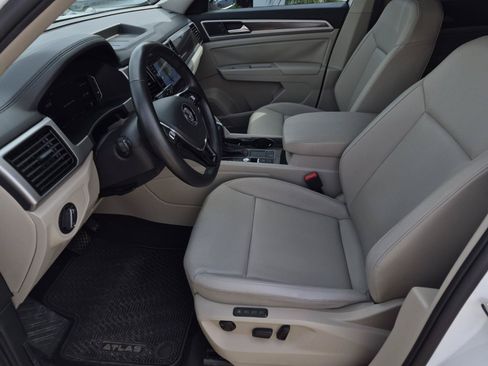 Used 2020 Volkswagen Atlas SEL FWD image 14