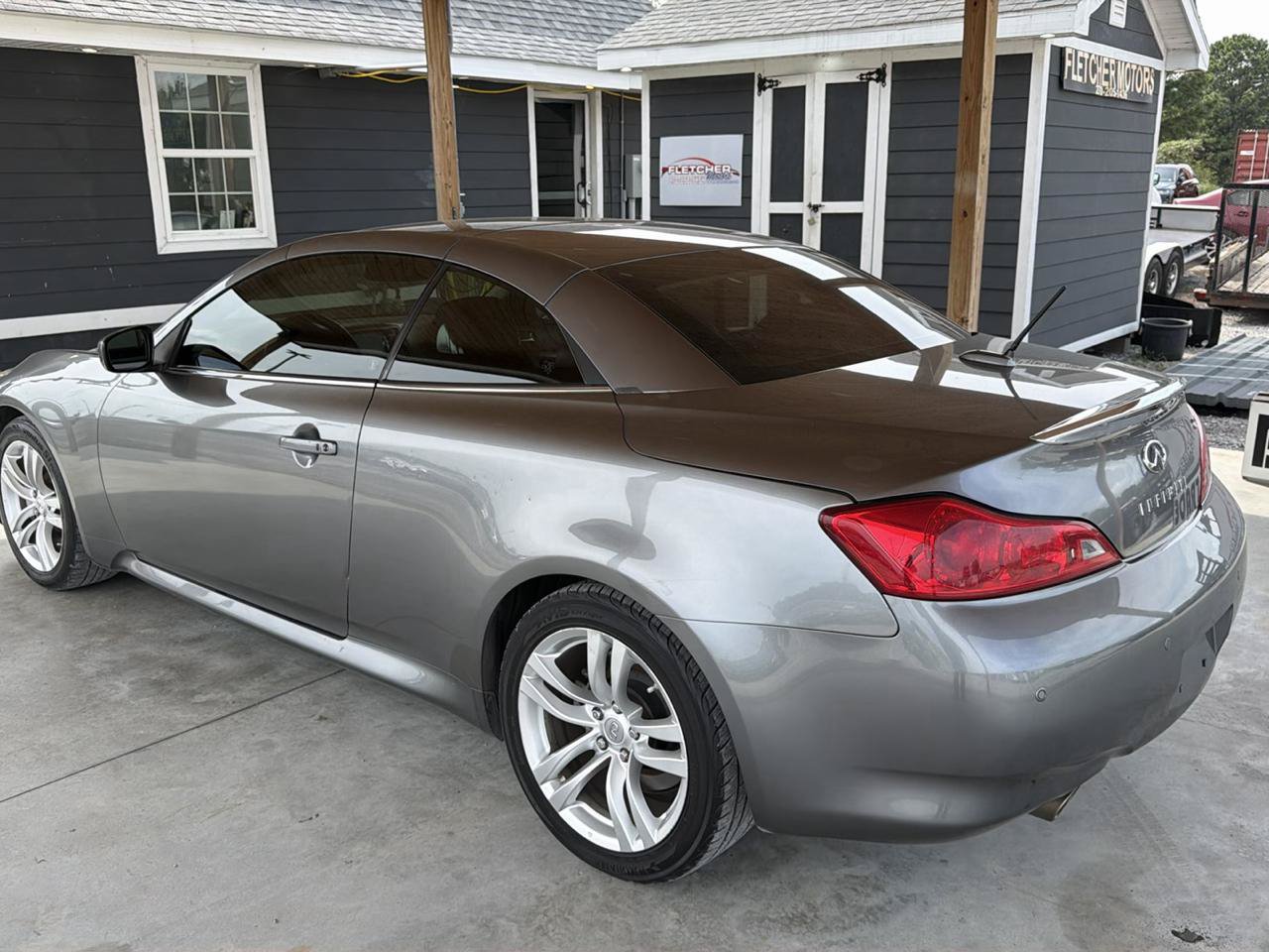 Used 2010 INFINITI G37 Convertible w/ Premium Pkg RWD image 18