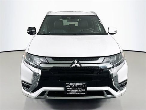 Used 2019 Mitsubishi Outlander GT image 2