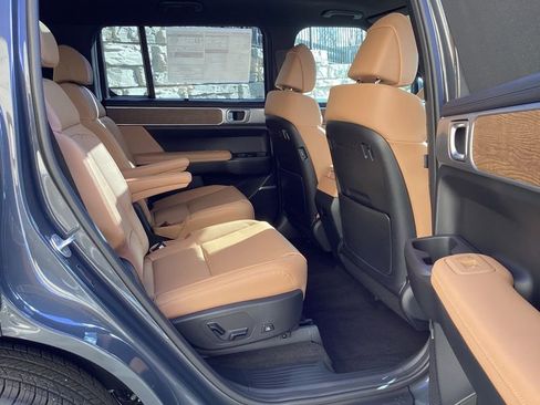 New 2026 Hyundai Santa Fe Limited AWD/4WD image 16