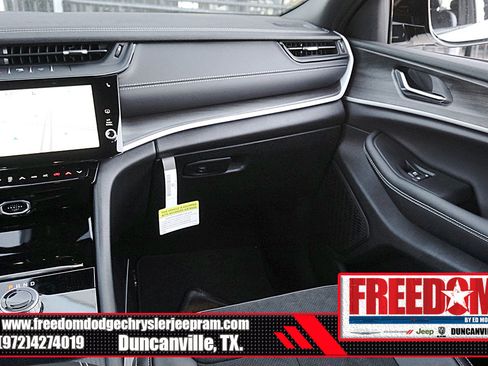 New 2026 Jeep Grand Cherokee Altitude RWD image 36