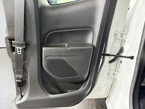 Used 2022 Chevrolet Colorado LT w/ Fleet Safety Package image 27