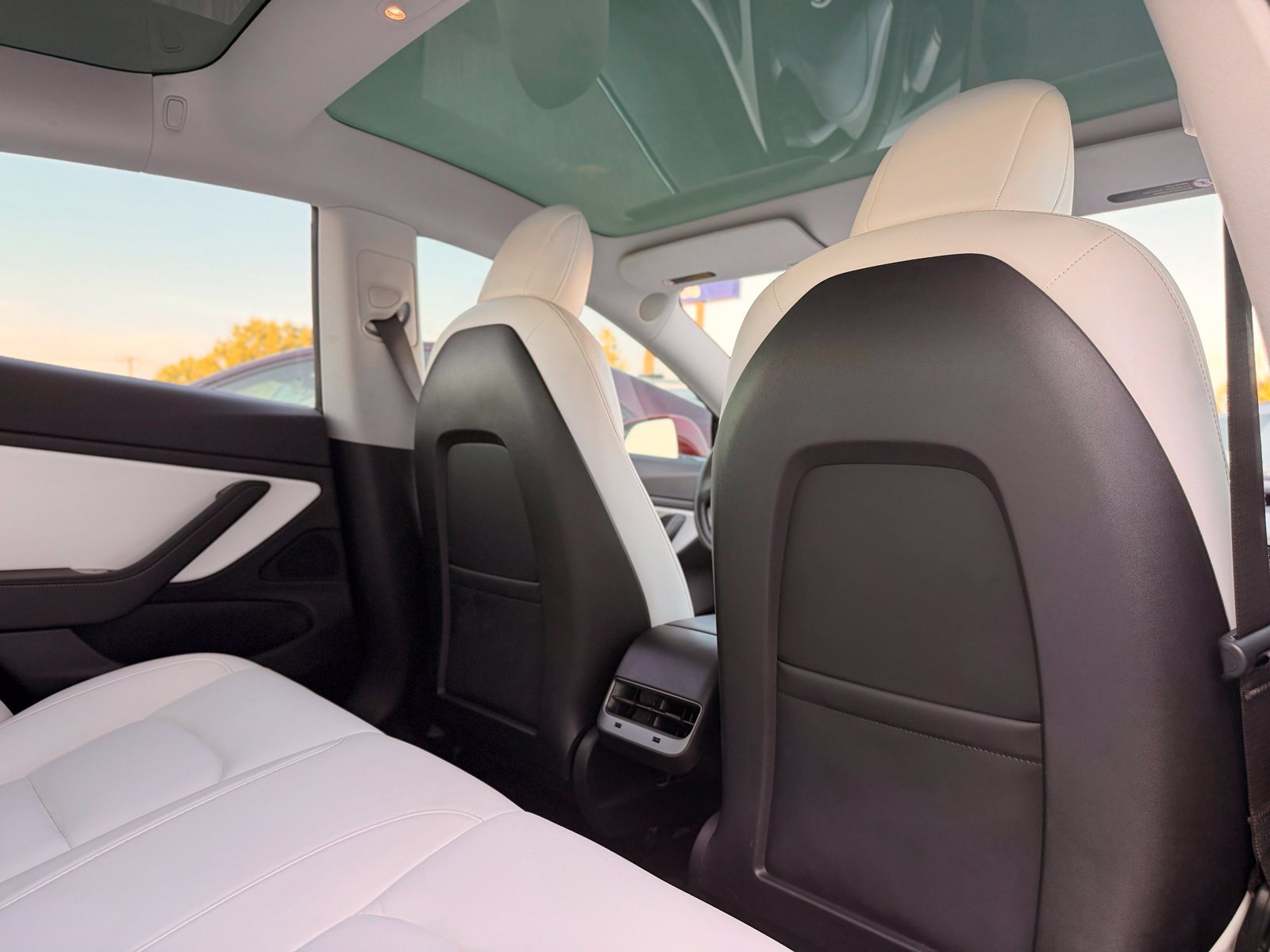 Used 2018 Tesla Model 3 Long Range AWD/4WD image 26