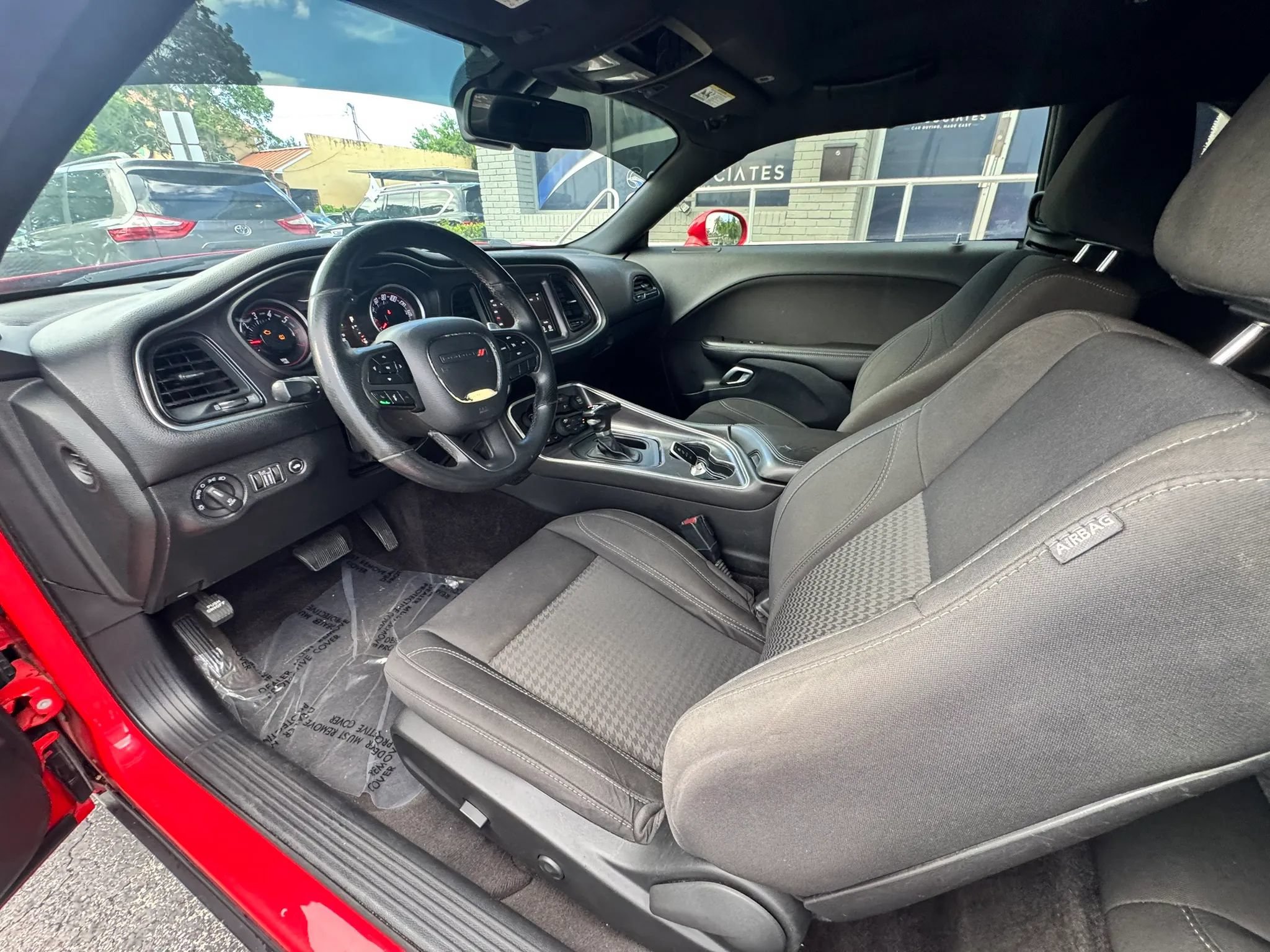 Used 2018 Dodge Challenger R/T w/ Performance Handling Group RWD image 19