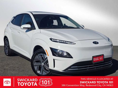 Used 2023 Hyundai Kona SEL image 1