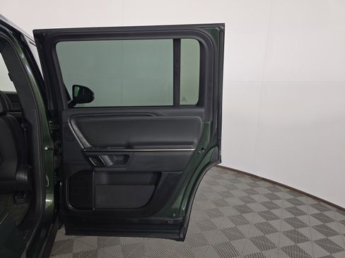Used 2024 Rivian R1S Adventure AWD/4WD image 19