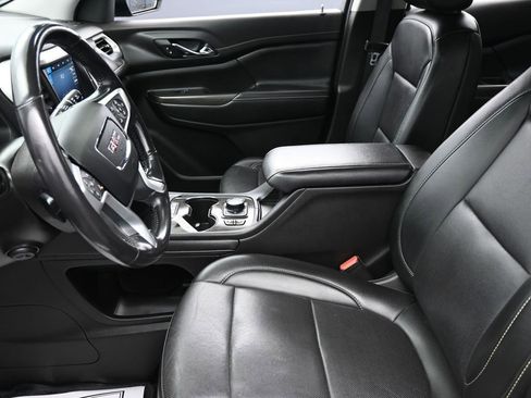 Used 2021 GMC Acadia SLT w/ Elevation Edition image 11